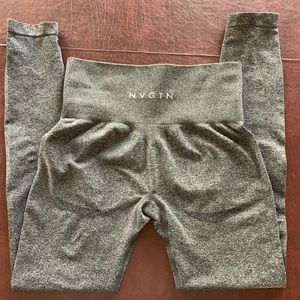 SOLD on Ⓜ️NVGTN Speckled Black Leggings